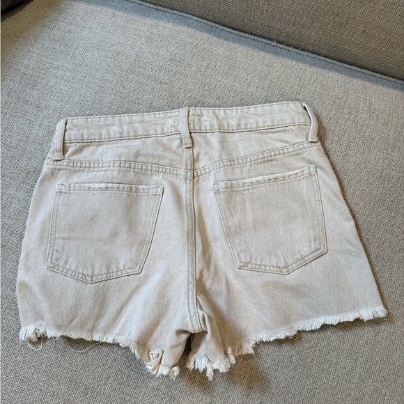 KUT, sand denim shorts - Picture 3 of 3